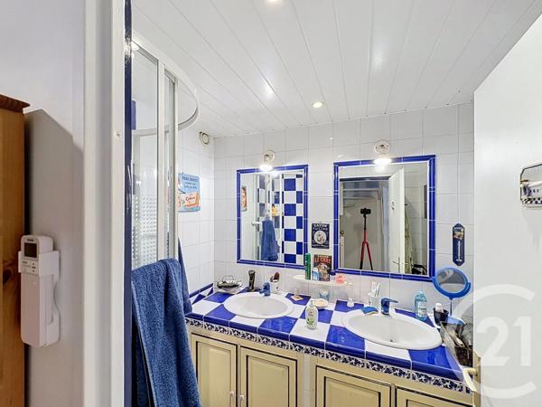 Maison à vendre  5 pièces - 87,60 m 2   ST DENIS  - 93
