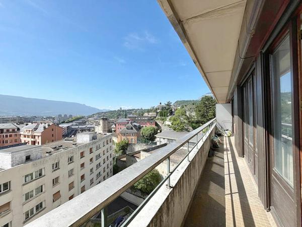 Appartement Chambery 2 pièce(s) 53 m2