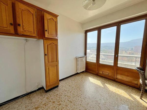 Appartement Chambery 2 pièce(s) 53 m2
