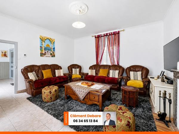Maison avec plus de 200 m² avec 5 chambres