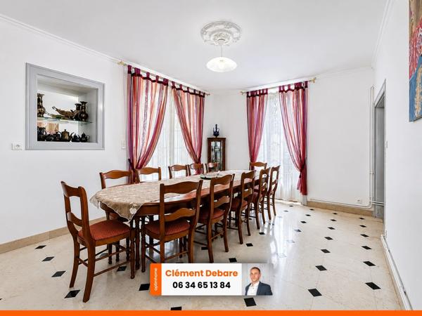 Maison avec plus de 200 m² avec 5 chambres