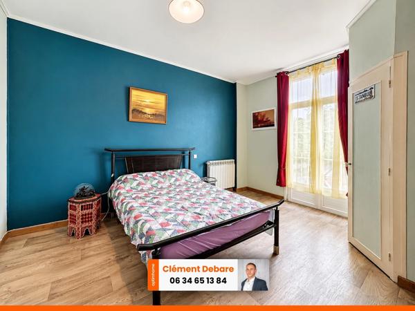 Maison avec plus de 200 m² avec 5 chambres