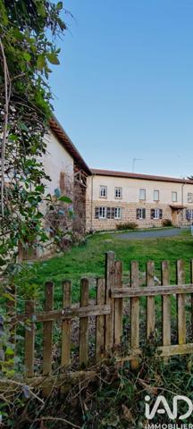 Maison à vendre 7 pièces 230 m² Essertines-en-Donzy