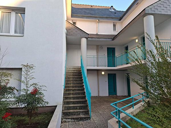 SECTEUR AVENUE PATTON - T1 MEUBLE - DISPONIBLE DE SUITE