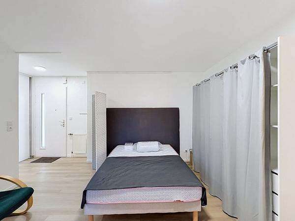 SECTEUR AVENUE PATTON - T1 MEUBLE - DISPONIBLE DE SUITE