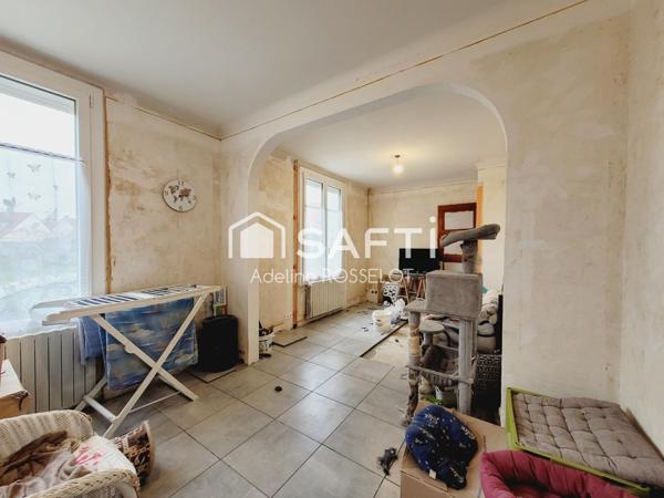 Centre village, commerces & écoles