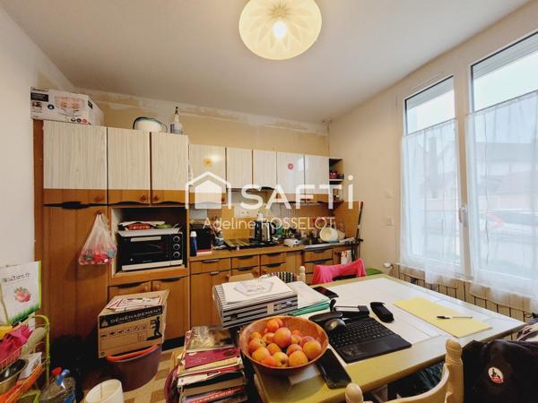 Centre village, commerces & écoles