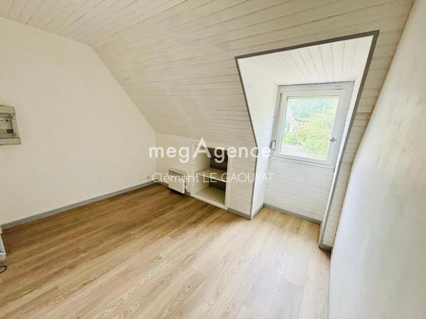 Maison à PLEUMEUR-BODOU, 22560 - 10 pièces 198m²