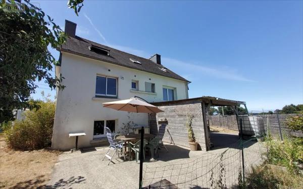 Achat - Maison Carhaix-Plouguer 29270 6 pièces 109 m 2 692 m 2