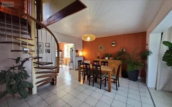 Achat - Maison Carhaix-Plouguer 29270 6 pièces 109 m 2 692 m 2