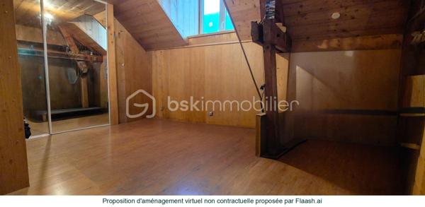 🏔️ À vendre – Superbe appartement T6 de 108 m² au cœur du Haut Verdon – Beauvezer 🌲
Situé à Beauvezer, charmant village du Haut Verdon, en milieu de vallée, ce très bel appartement T6 de 110 m² vous séduira par son environnement calme, naturel et préservé ✨
📍 Emplacement idéal :
•	à proximité des stations de ski du Val d’Allos 🎿
•	aux portes du Parc national du Mercantour 🏞️
•	proche des magnifiques Gorges du Verdon 💧 avec leurs randonnées, baignades et nombreuses activités aquatiques 🚣‍♂️
Situé au 2ᵉ étage d’une petite copropriété au calme, cet appartement est à la fois spacieux, lumineux et fonctionnel ☀️

Il se compose de :
🛋️ un très grand salon / séjour lumineux
🍽️ une cuisine ouverte avec grand comptoir convivial
🛏️ 4 chambres
🛁 une belle salle de bain avec baignoire d’angle
🚪 un hall d’entrée spacieux
🚽 un toilette séparé
🌿 une petite terrasse surélevée
✅ Cave privative incluse.

Un bien idéal pour :
🏡 une résidence principale
❄️ une résidence secondaire
💼 ou un investissement locatif dans une vallée vivante été comme hiver.
🌲 Calme • Nature • Montagne • Espace • Authenticité 🌞