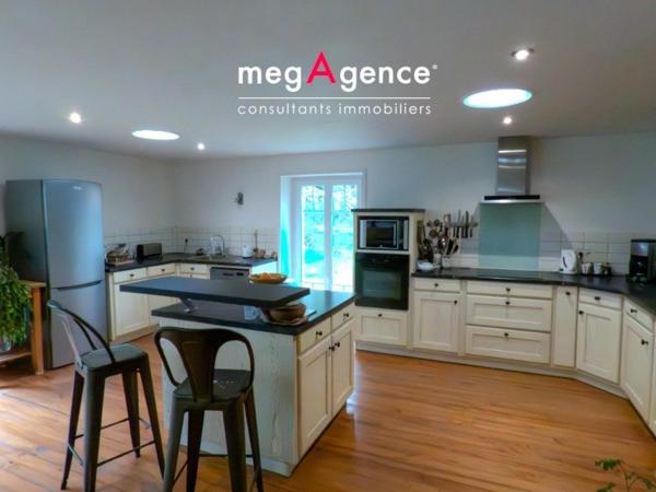 Maison à AVRILLE, 85440 - 6 pièces 172m²