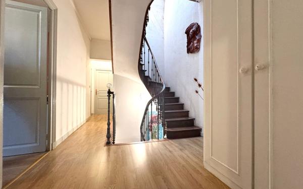 Maison à vendre    8 pièces •  Gémozac