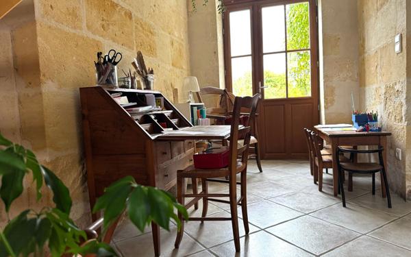 Maison à vendre    8 pièces •  Gémozac