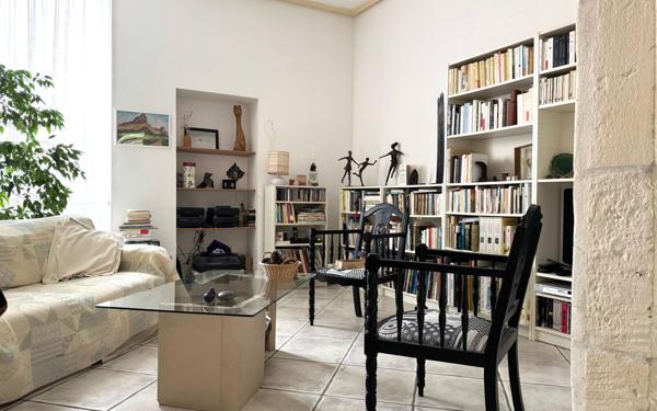 Maison à vendre    8 pièces •  Gémozac