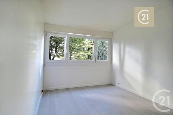 Appartement F4 à vendre  4 pièces - 71,44 m2 LIVRY GARGAN - 93