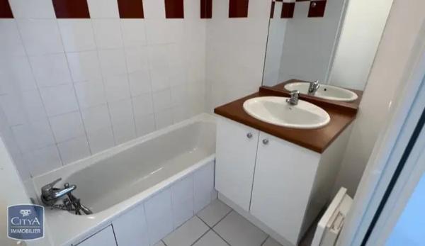 Appartement à louer 2 pièces 43.88m²