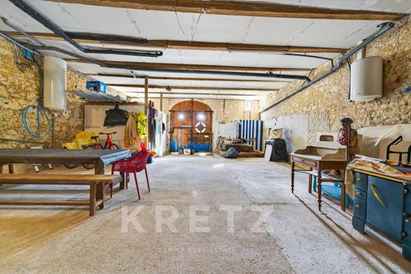 BAGES- Maison rénovée de caractère face à l'étang