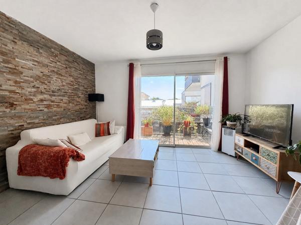 CESTAS GAZINET - T2 LUMINEUX DE 41 M² AVEC BALCON ET PARKING - VENDU OCCUPÉ