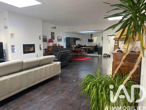 Maison à vendre 5 pièces 308 m² Rochefort