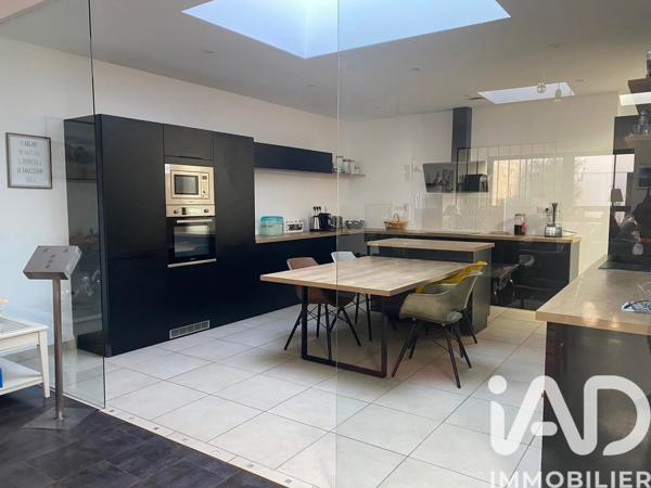 Maison à vendre 5 pièces 308 m² Rochefort