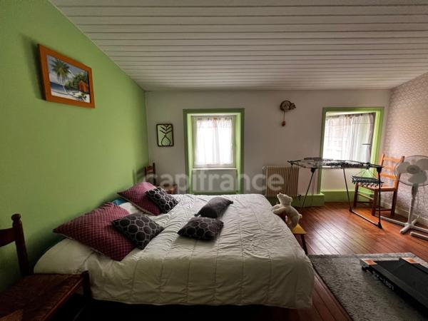 Maison de ville Surgeres Hyper centre