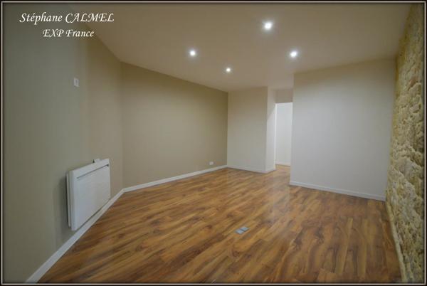 15 mns de Sarlat - Propriété en pierre - Dépendances - Piscine - Terrain 2 200 m²