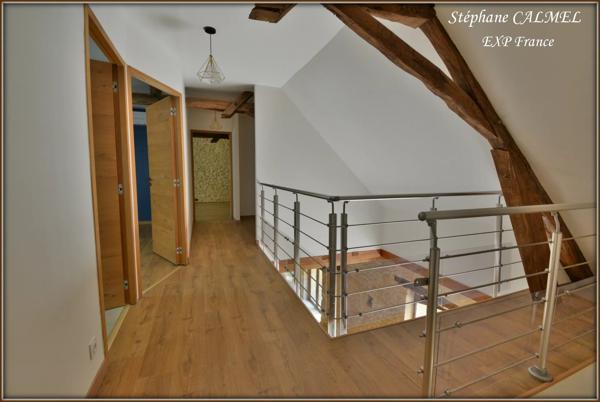 15 mns de Sarlat - Propriété en pierre - Dépendances - Piscine - Terrain 2 200 m²