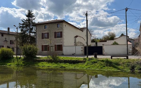 Maison à vendre    6 pièces •  Morley