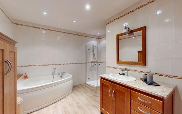 Maison à vendre    6 pièces •  Morley