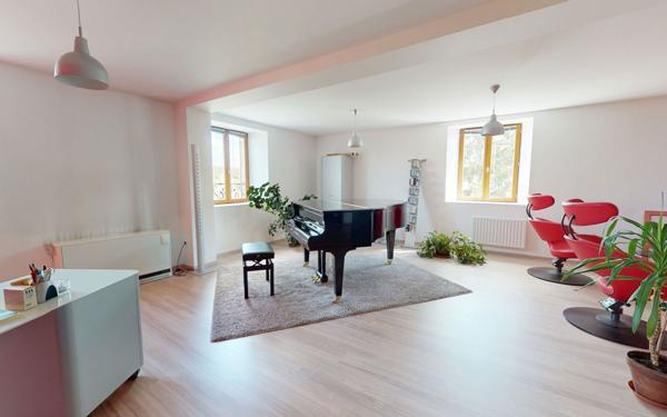 Maison à vendre    6 pièces •  Morley