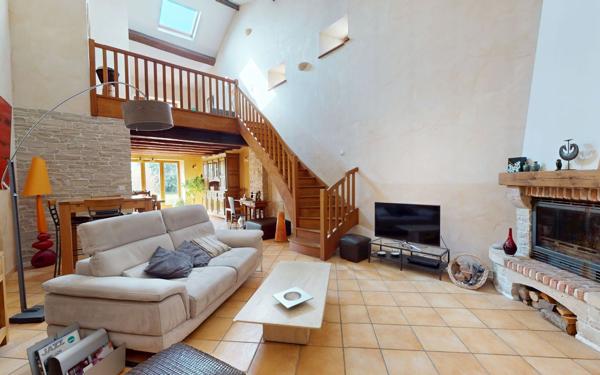 Maison à vendre    6 pièces •  Morley