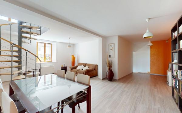 Maison à vendre    6 pièces •  Morley