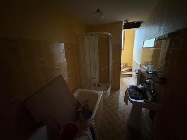 Ensemble de deux maisons 330m² à Châtillon sur indre