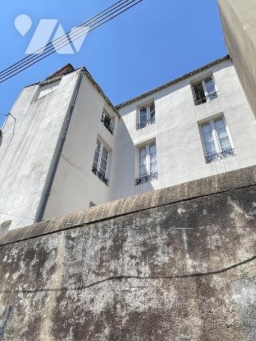 A VENDRE A NANTES "St Clément" IMMEUBLE entier 