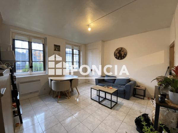 Location Appartement 2 pièces 35.34 m² - 16 RUE FERDINAND DAULNE Lisieux 14100