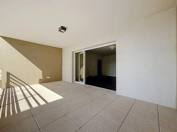 JUVIGNAC (34) Appartement à vendre 3 pièces 65 m2 + Terrasse couverte 17,5 m2 + Parking sécurisé en sous sol