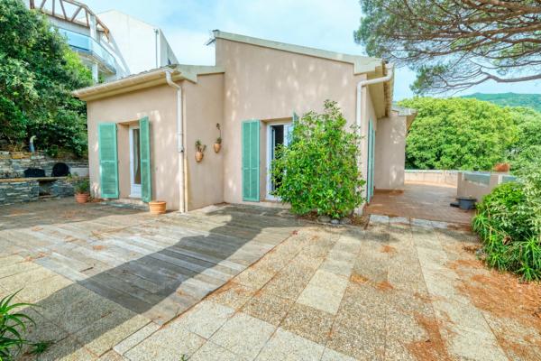Maison Ville Di Pietrabugno 6 pièces 194 m2 - terrain 1710 m2 vue mer et montagne