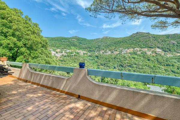 Maison Ville Di Pietrabugno 6 pièces 194 m2 - terrain 1710 m2 vue mer et montagne