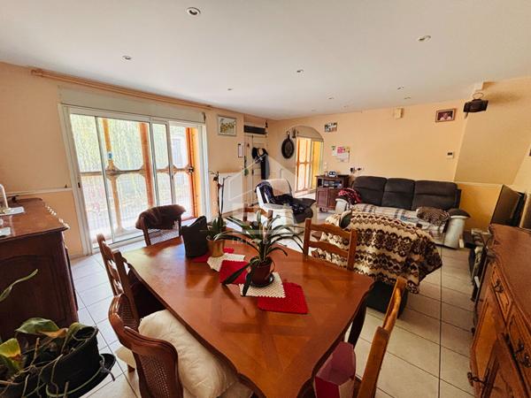 Maison en pierre de 129 m² avec grange, garage et jardin
