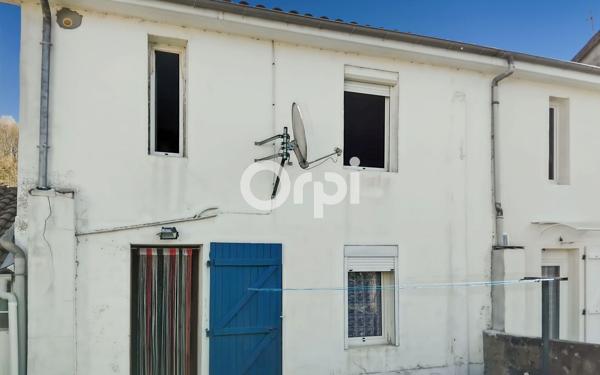 Maison à vendre    3 pièces •  Arette