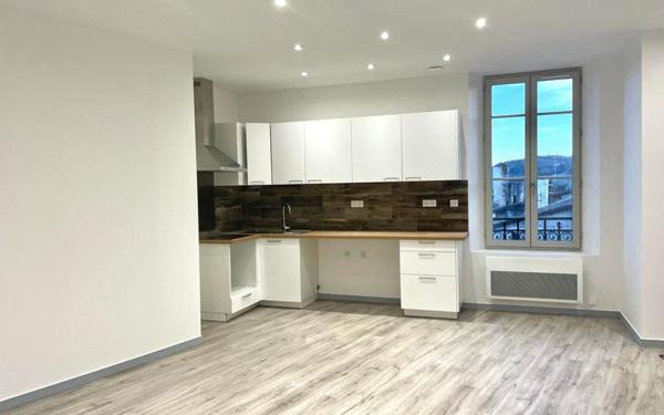 Appartement à louer    3 pièces •  Périgueux