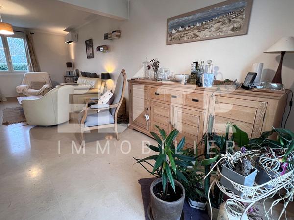 Maison à vendre |  Saint-Malo-de-la-Lande |  8 pièces | 154 m²