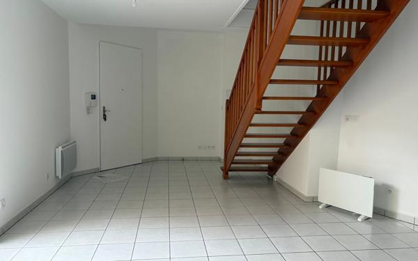 Appartement à louer    4 pièces • 73,79 m2 Chaville