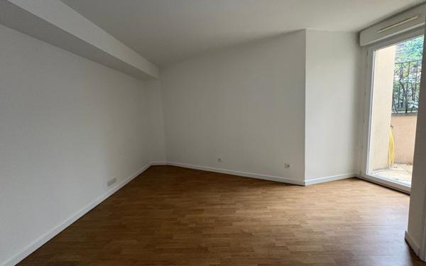 Appartement à louer    4 pièces • 73,79 m2 Chaville