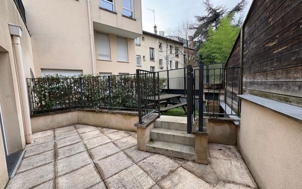 Appartement à louer    4 pièces • 73,79 m2 Chaville