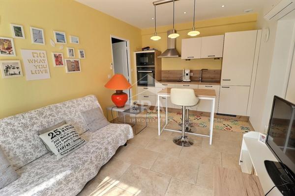 A VENDRE PIOLENC Maison 12 pièce(s) 255 m²