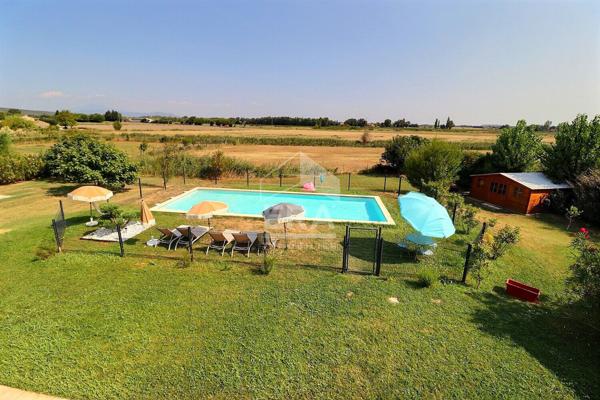 A VENDRE PIOLENC Maison 12 pièce(s) 255 m²