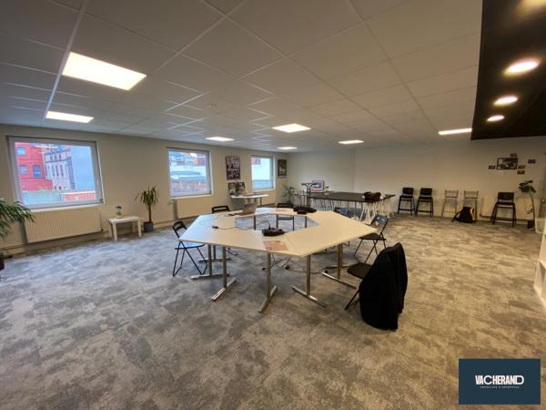 BUREAU 140 m²