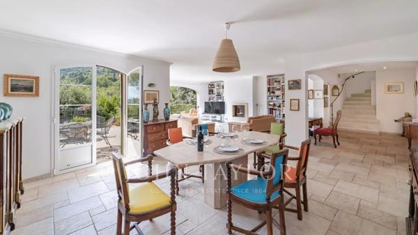 Grasse - Villa provençale dans un petit domaine au calme absolu